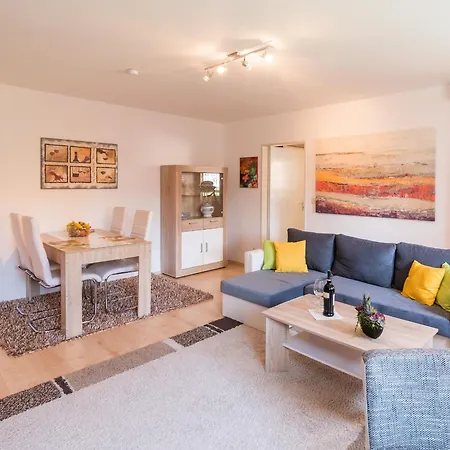 Knopf Daire *